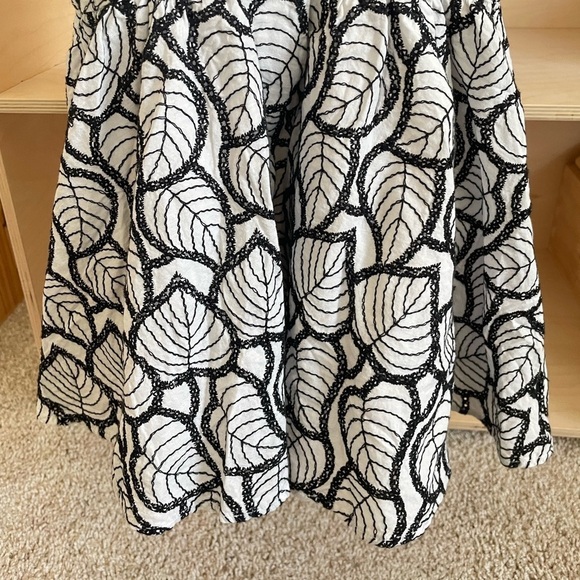 Janie and Jack eyelet leaf dress size 3 like new black and white - Picture 8 of 8